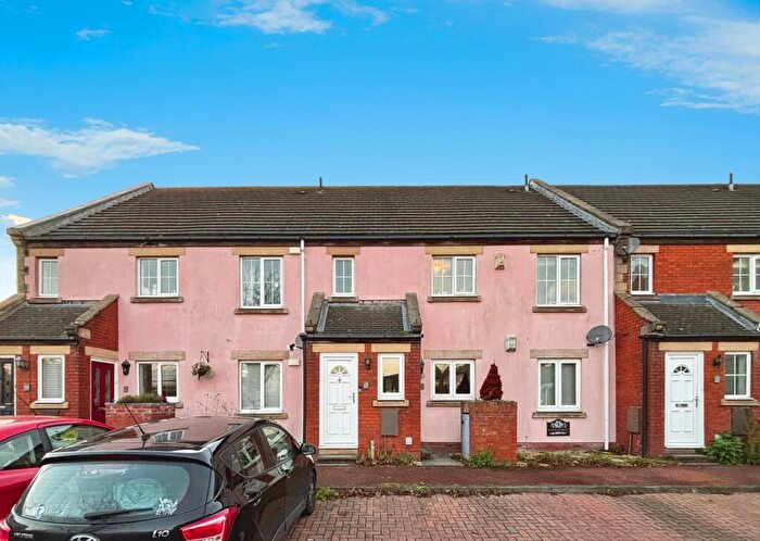 2 Bedroom Flat For Sale In Rowes Mews, St Peters Basin, Newcastle Upon Tyne, NE6