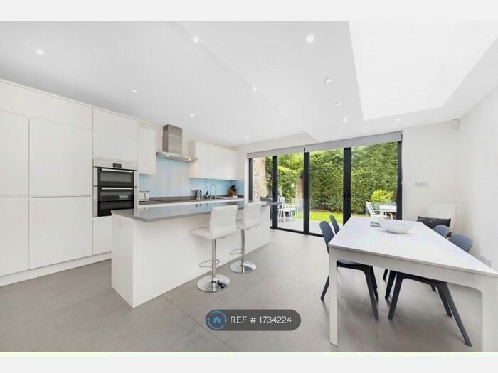 5 Bedroom Terraced House To Rent In Lindore Road, London, SW11