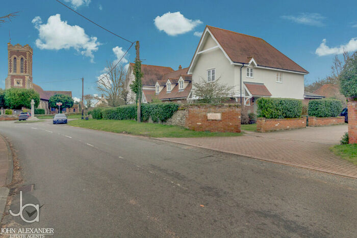 3 Bedroom End Of Terrace House For Sale In Bouchiers Place, Messing, CO5