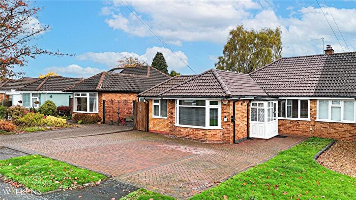 4 Bedroom Bungalow For Sale In Ashfurlong Crescent, Sutton Coldfield, West Midlands, B75