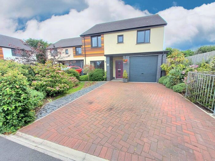 3 Bedroom Detached House To Rent In Waterloo Gardens, Great Torrington, Devon, EX38