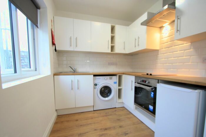 Studio To Rent In Walworth Place, Walworth, SE17