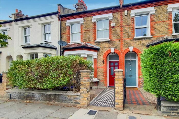 3 Bedroom Property To Rent In Caxton Road, London, SW19