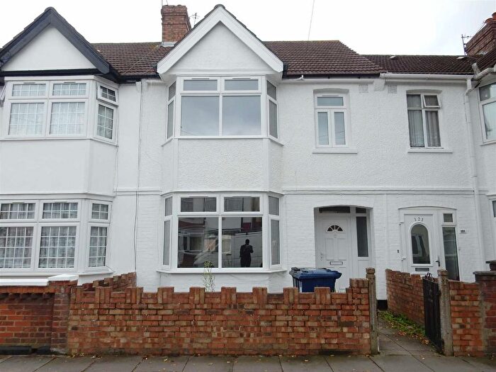 3 Bedroom Terraced House To Rent In Trinity Road, Southall, UB1