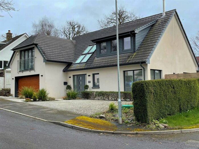 4 Bedroom Detached House For Sale In Bowden Way, Failand, Bristol, BS8