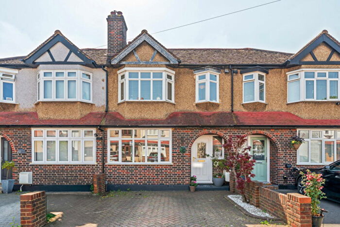 3 Bedroom Terraced House For Sale In Elmwood Close, Wallington, SM6