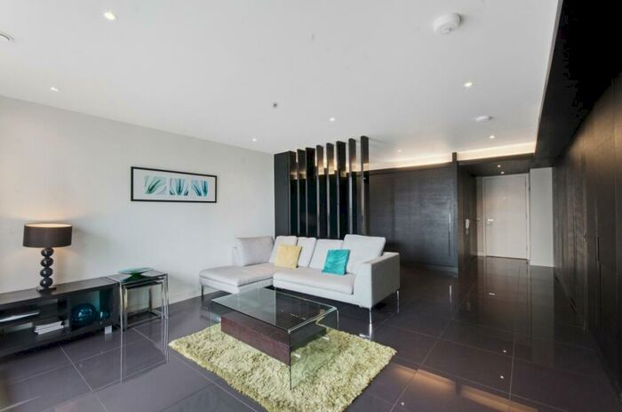 Studio To Rent In West Tower, Pan Peninsula, Canary Wharf, E14