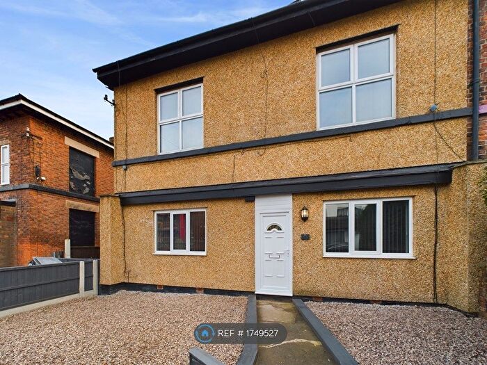 3 Bedroom Flat To Rent In Cole Street, Prenton, CH43