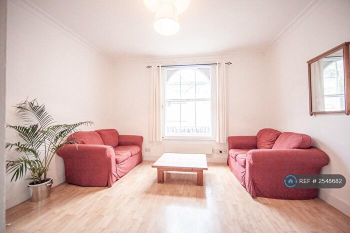 3 Bedroom Flat To Rent In St. Pancras Way, London, NW1