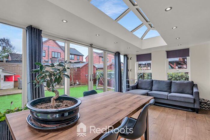 4 Bedroom Detached House For Sale In Hague Park Drive, South Kirkby, Pontefract, West Yorkshire, WF9