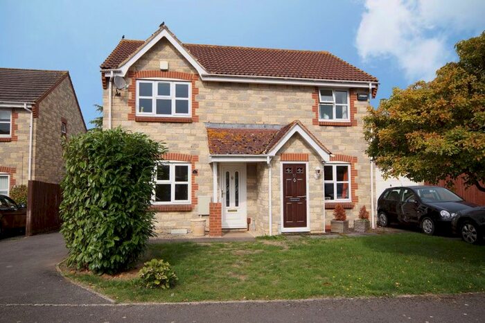 3 Bedroom Property To Rent In Grenville Close, Churchdown, Gloucester, GL3