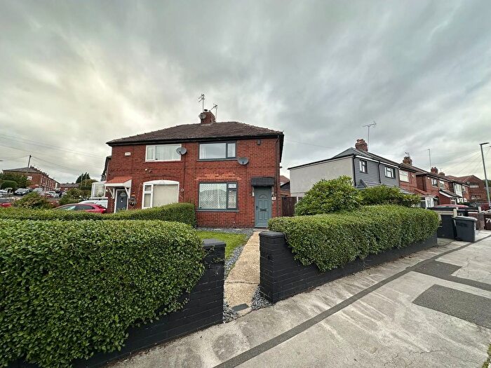 2 Bedroom Semi-Detached House For Sale In Cedar Street, Ashton-Under-Lyne, OL6
