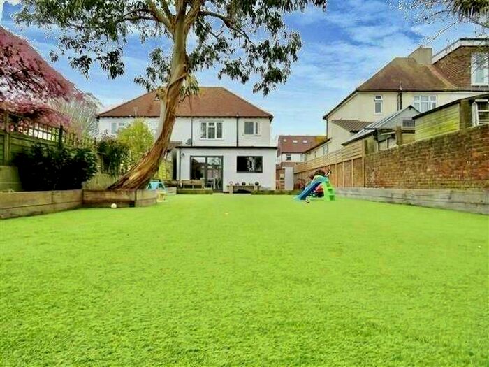 3 Bedroom House To Rent In Greenways Crescent, Shoreham-By-Sea, BN43