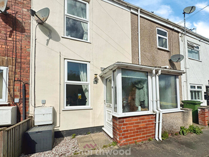 2 Bedroom Terraced House For Sale In Portland Street, Rawcliffe Bridge, DN14