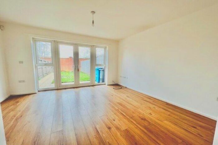 2 Bedroom Property To Rent In Alliott Avenue, Manchester M30