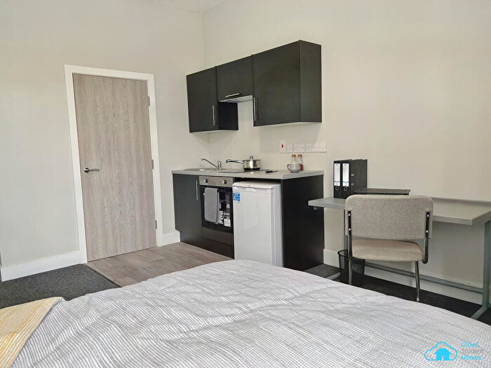 1 Bedroom Private Halls To Rent In Fenham Hall Drive, Newcastle Upon Tyne, NE4