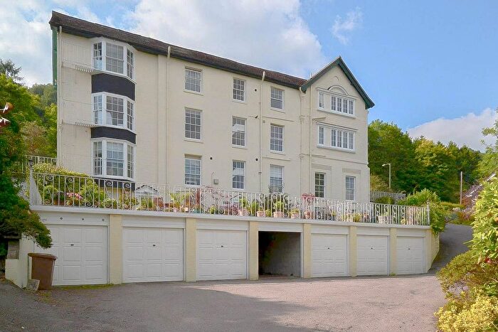 2 Bedroom Flat For Sale In Wells Road, Malvern, WR14