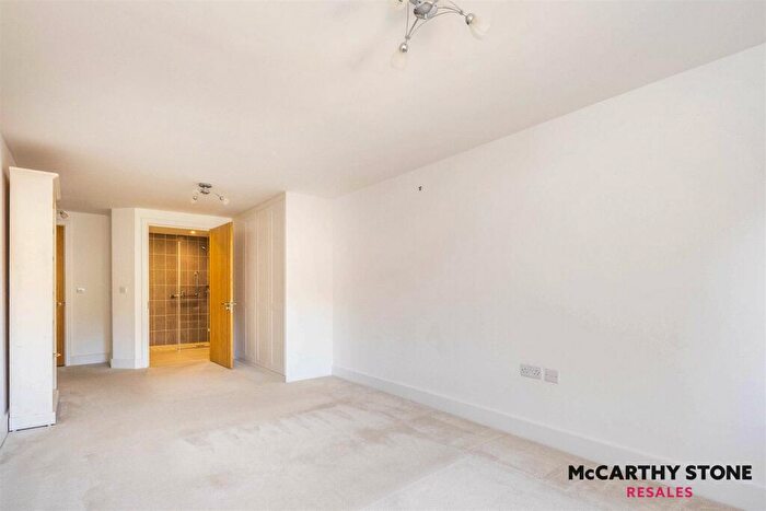 2 Bedroom Apartment For Sale In Turner House, St. Margarets Way, Midhurst, GU29