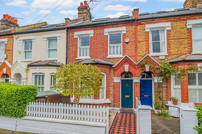 4 Bedroom Terraced House For Sale In Franche Court Road, Earlsfield, London, SW17