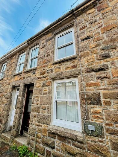 2 Bedroom Terraced House To Rent In St. Warren Street, Penzance, TR18