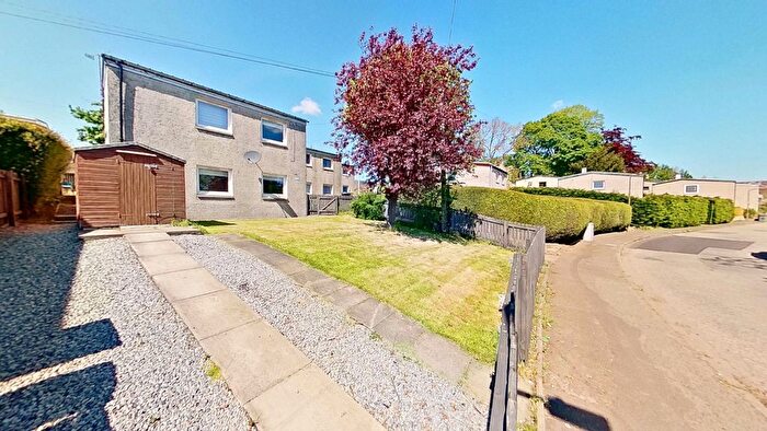 3 Bedroom Detached House For Sale In The Glebe, Kirkliston, EH29