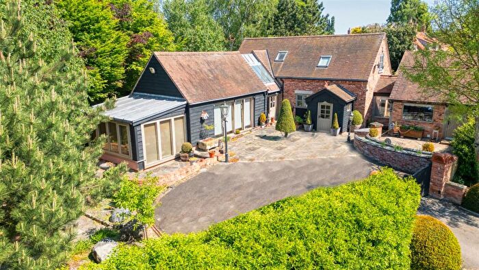 2 Bedroom Barn Conversion For Sale In Church Street, East Markham, Newark, NG22