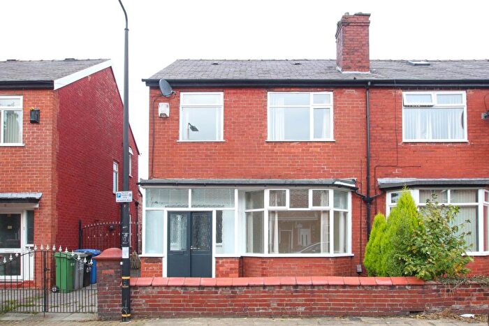 3 Bedroom Semi-Detached House To Rent In Beresford Road, Stretford, Manchester, M32