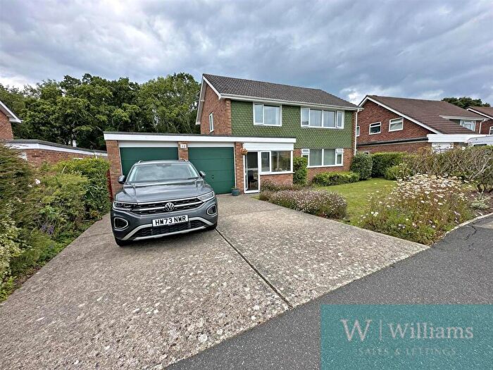 4 Bedroom Detached House For Sale In Park View, Wootton Bridge, Isle Of Wight, PO33