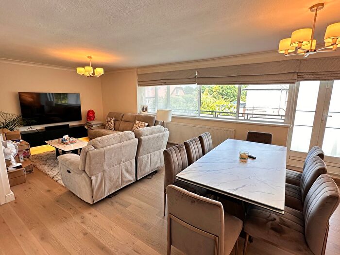 2 Bedroom Flat To Rent In Jesmond Way, Stanmore, HA7