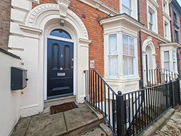 2 Bedroom Apartment For Sale In Derngate, Northampton, NN1