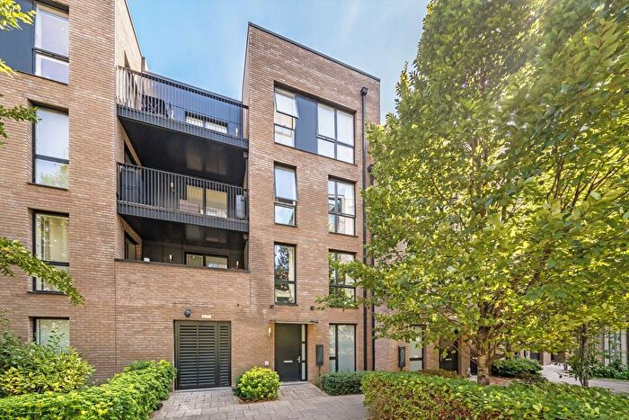 3 Bedroom Flat For Sale In Bakery Street, Bermondsey, SE16