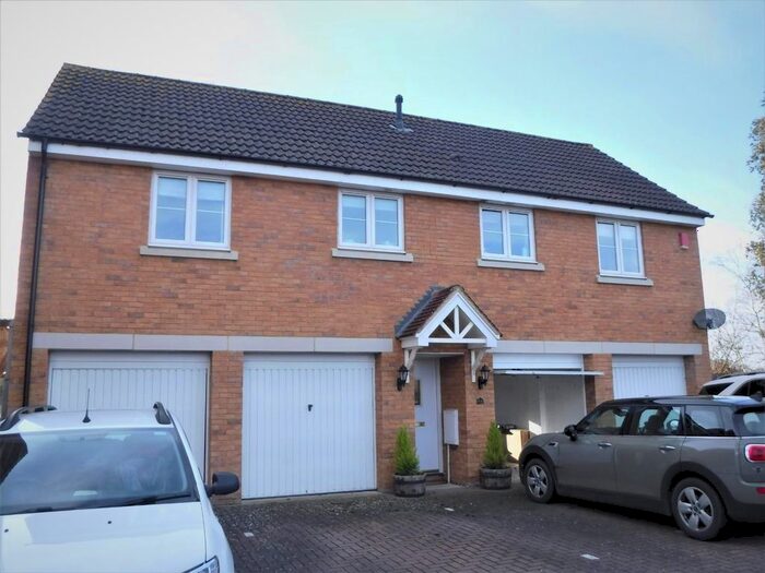 2 Bedroom Flat To Rent In Thestfield Drive, Staverton, Trowbridge, BA14