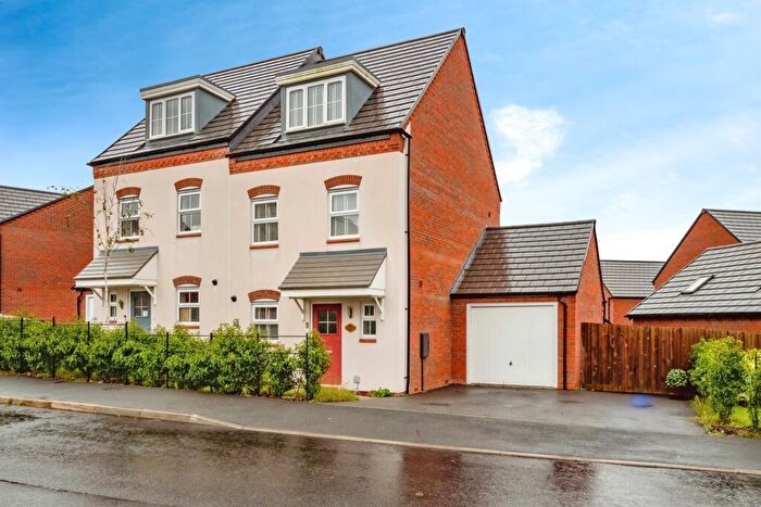 3 Bedroom Semi-Detached House For Sale In Ivinson Way, Bramshall, Uttoxeter, ST14