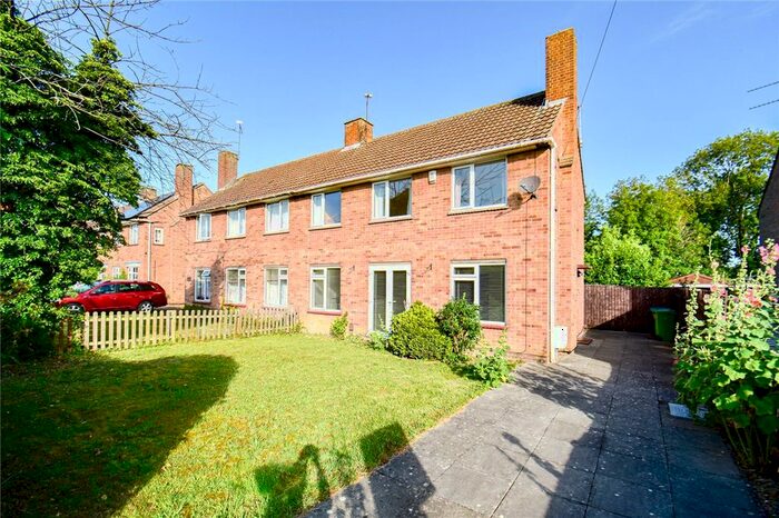3 Bedroom Semi-Detached House To Rent In Thornton Way, Girton, Cambridge, CB3