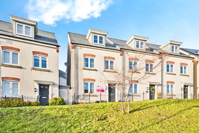 3 Bedroom End Terrace House For Sale In Collingwood Road, Yeovil, BA21