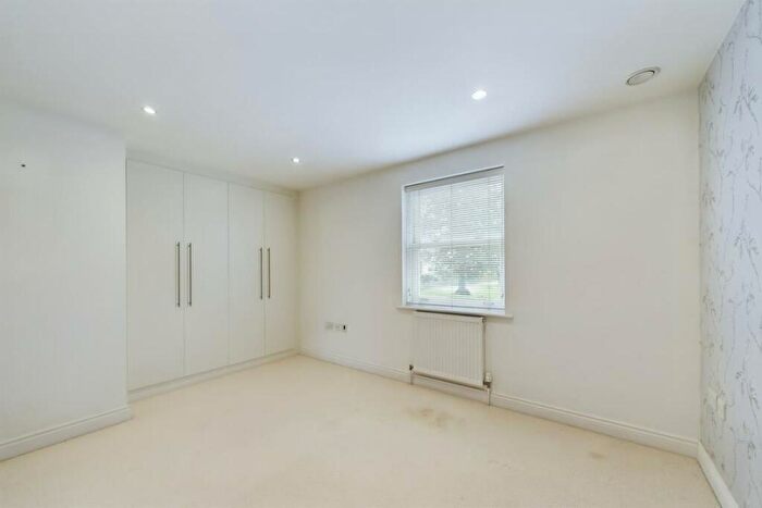 3 Bedroom Terraced House For Sale In Litten Terrace, Chichester, PO19