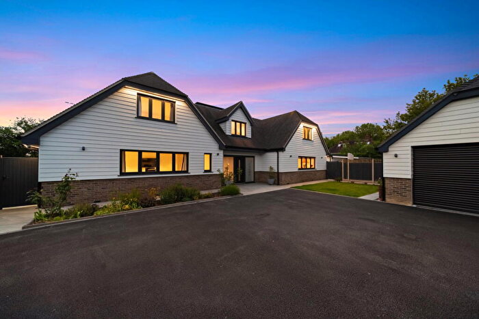 6 Bedroom Detached House For Sale In Amber Lane, Chart Sutton, Maidstone, ME17
