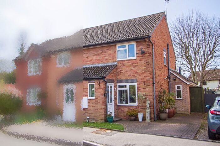 2 Bedroom Semi-detached House For Sale In Osprey Close, Penarth, CF64