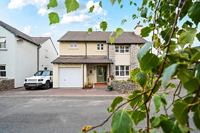 5 Bedroom Detached House For Sale In St. Marks Fold, Natland, Cumbria, LA9