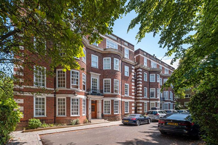 2 Bedroom Flat To Rent In Park Lodge, St. Johns Wood Park, NW8