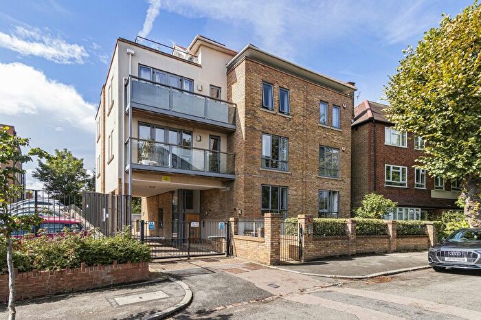 1 Bedroom Flat For Sale In Hartington Road, West Ealing, W13