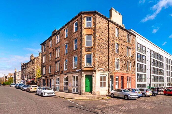 1 Bedroom Apartment For Sale In Graham Street, Edinburgh, Midlothian, EH6