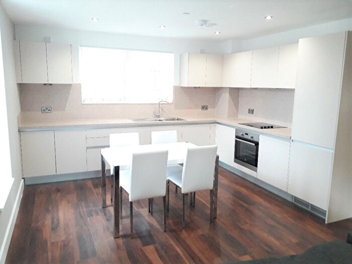 2 Bedroom Flat To Rent In Cambridge Street, Manchester, M1