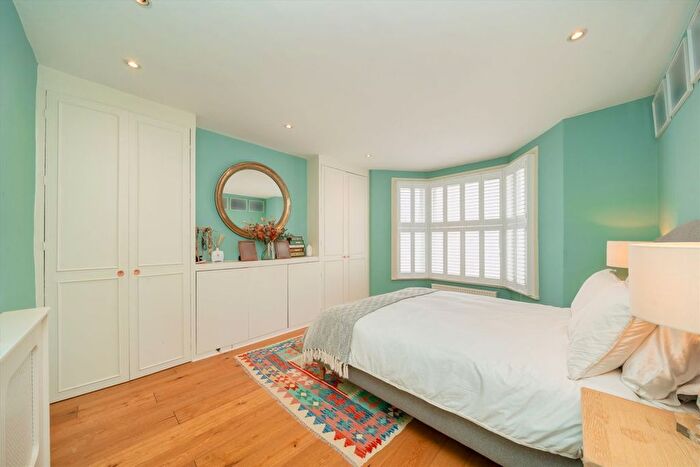 3 Bedroom Flat To Rent In Portnall Road, Maida Vale, W9