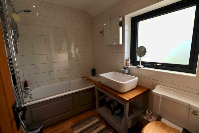 4 Bedroom Semi-Detached House To Rent In Porth-Y-Green Close, Llanblethian, Cowbridge, CF71