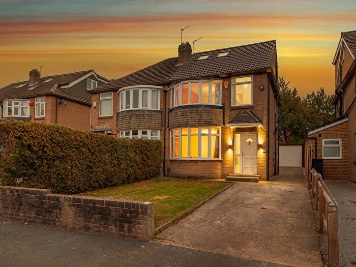 5 Bedroom Semi-detached House For Sale In Carr Manor Drive, Moortown, LS17