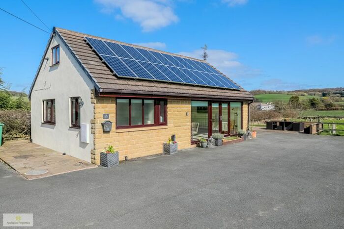 1 Bedroom Terraced Bungalow To Rent In Lepton, Huddersfield, HD8