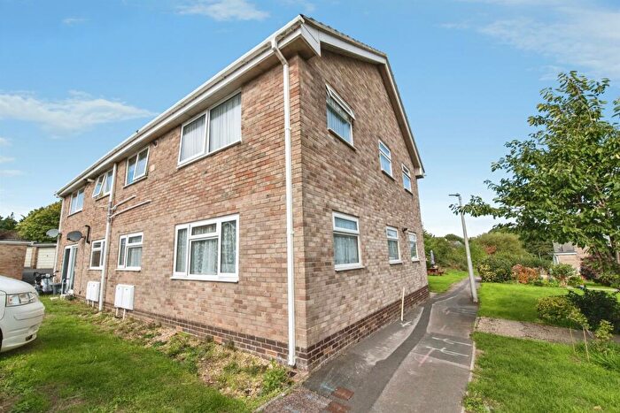 2 Bedroom Apartment For Sale In Riverdale Close, Seaton, EX12
