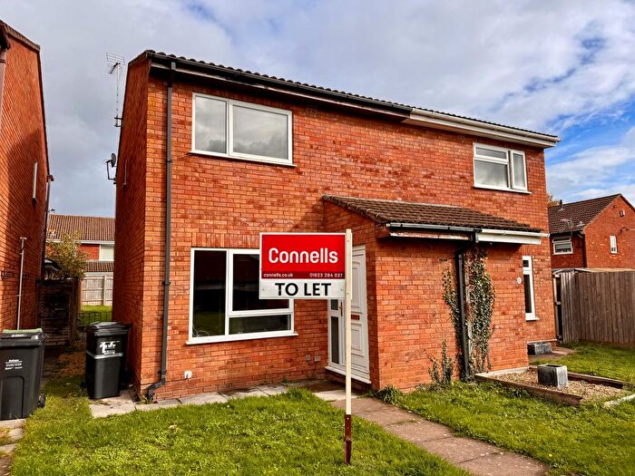 3 Bedroom Property To Rent In Bartlett Close, Taunton, TA1