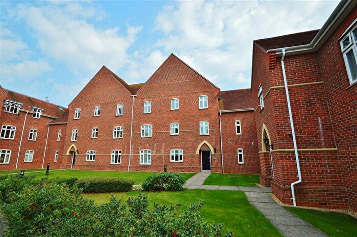 2 Bedroom Apartment To Rent In Walter Bigg Way, Wallingford, Oxfordshire, OX10